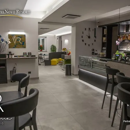 Castelnovo 4* Castelnovo ne' Monti