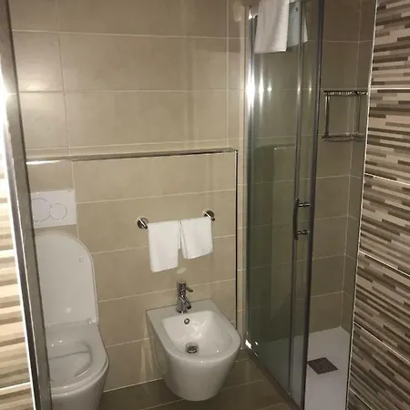 Castelnovo Ξενοδοχείο με διαμερίσματα