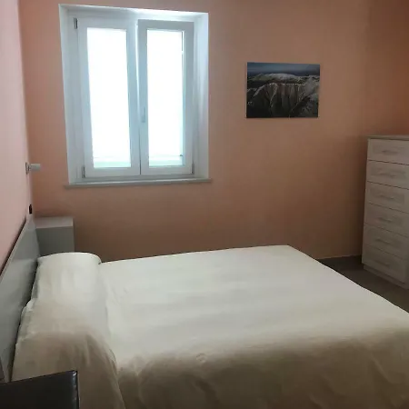 Castelnovo Ξενοδοχείο με διαμερίσματα