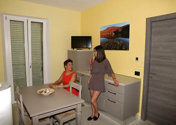 Castelnovo Aparthotel 4*